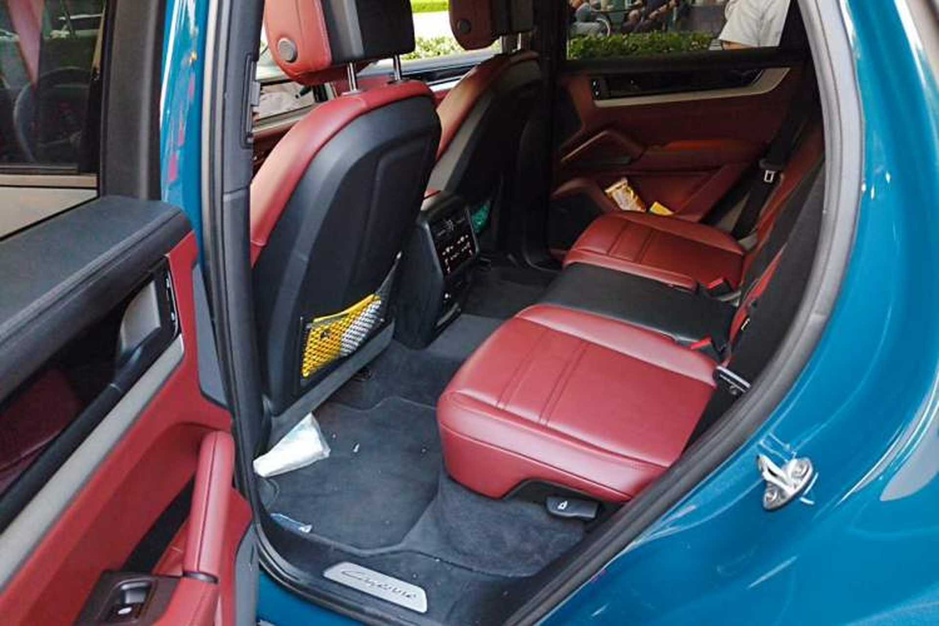Used Porsche Cayenne 2024 Cayenne 3.0T Left Rear Seat