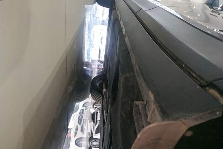 Used Porsche Cayenne 2024 Cayenne 3.0T Left Side Sill