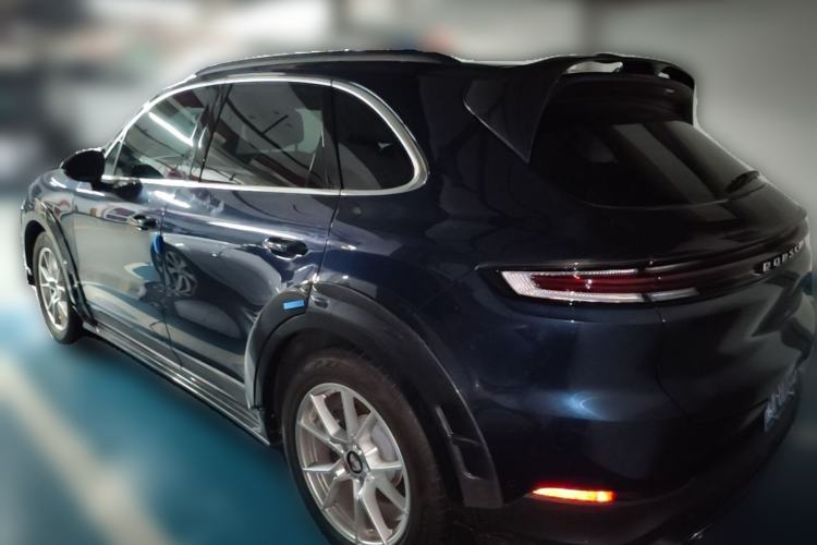 Used Porsche Cayenne 2024 Cayenne 3.0T Rear Left 45 Deg