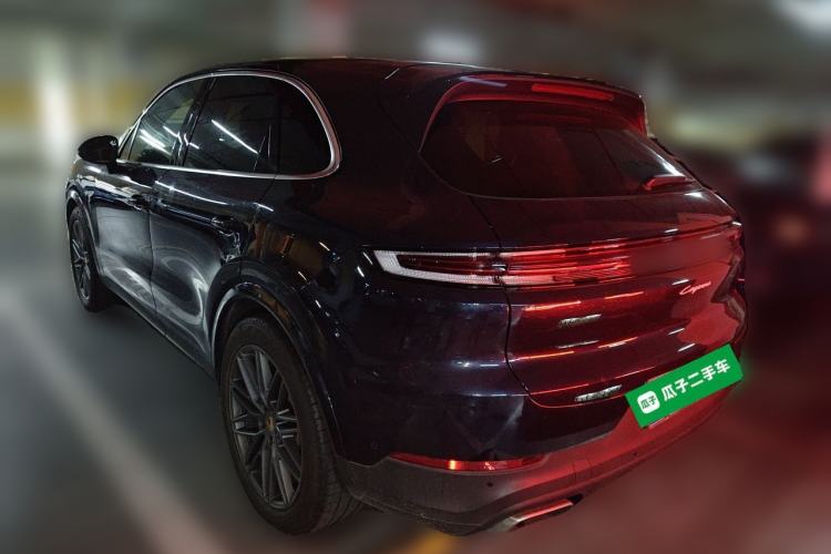 Used Porsche Cayenne 2024 Cayenne 3.0T Rear Left 45 Deg