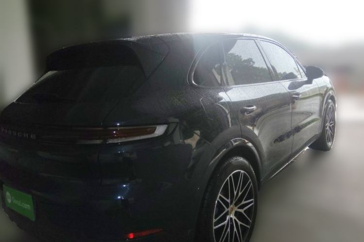 Used Porsche Cayenne 2024 Cayenne 3.0T Rear Right 45 Deg