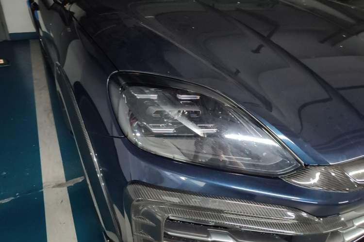 Used Porsche Cayenne 2024 Cayenne 3.0T Right Front Headlight