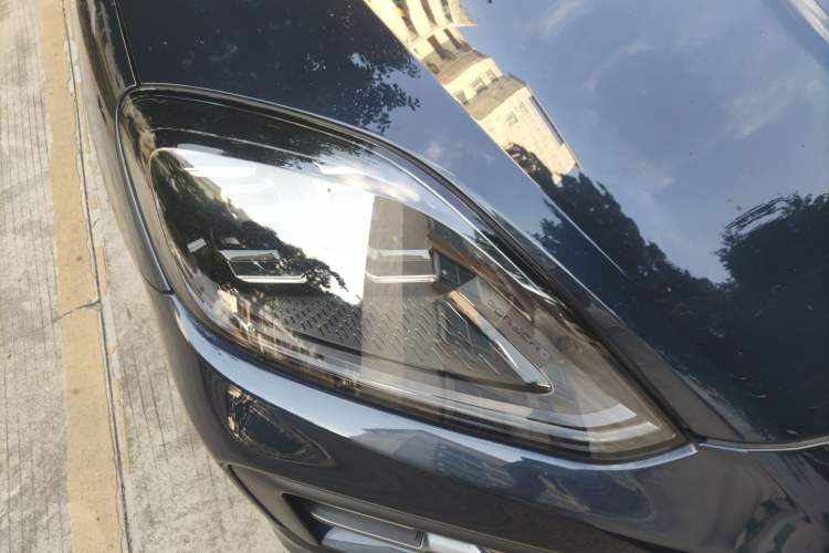 Used Porsche Cayenne 2024 Cayenne 3.0T Right Front Headlight