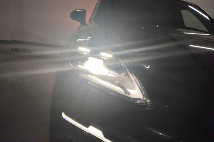 Used Porsche Cayenne 2024 Cayenne 3.0T Right Front Headlight