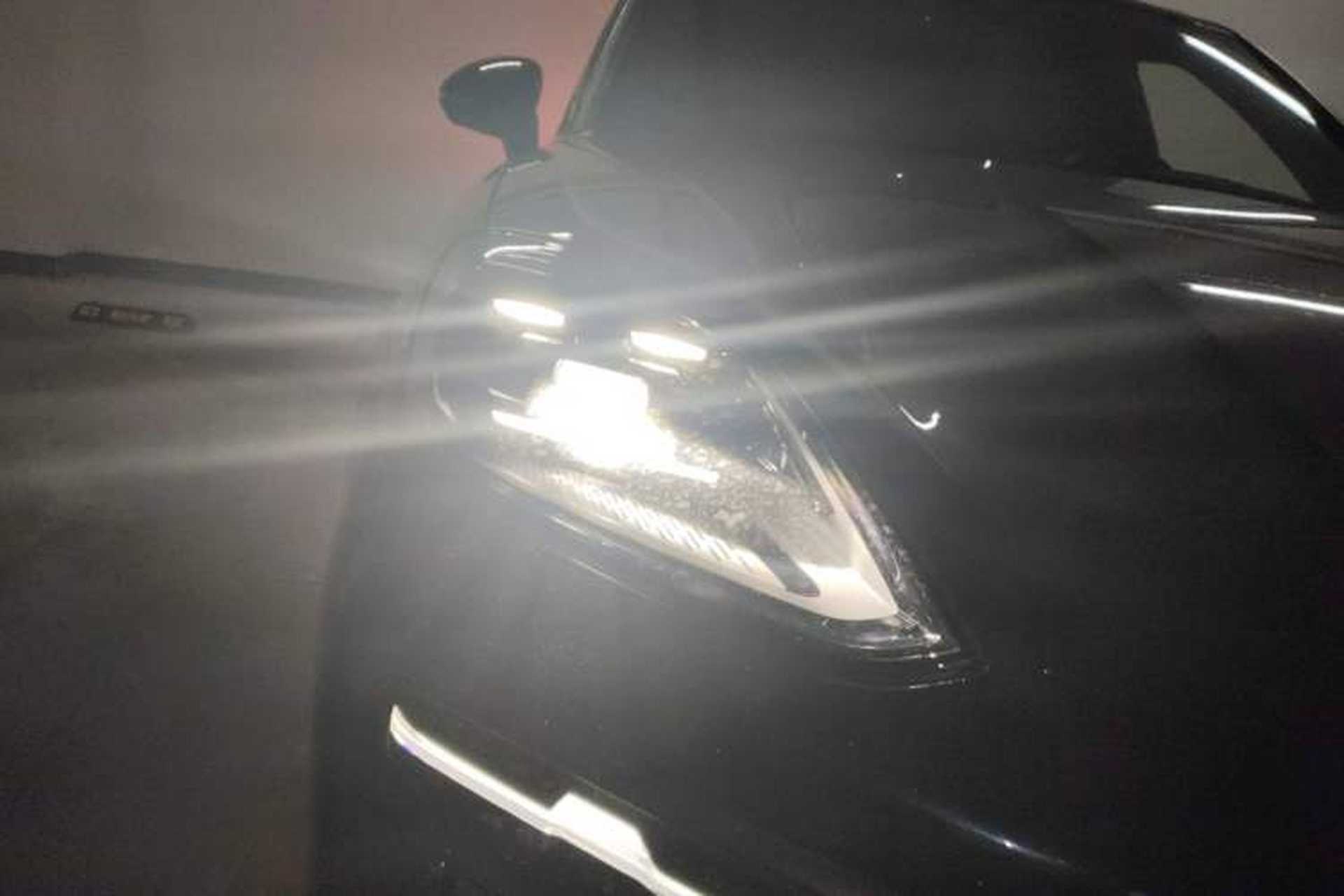 Used Porsche Cayenne 2024 Cayenne 3.0T Right Front Headlight
