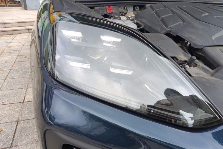 Used Porsche Cayenne 2024 Cayenne 3.0T Right Front Headlight