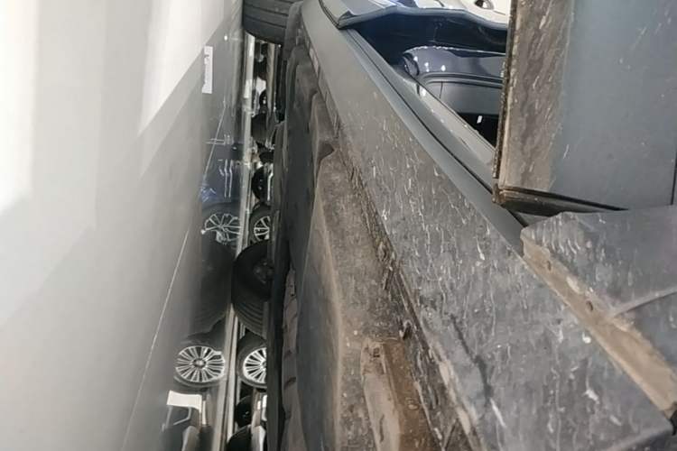Used Porsche Cayenne 2024 Cayenne 3.0T Right Side Sill