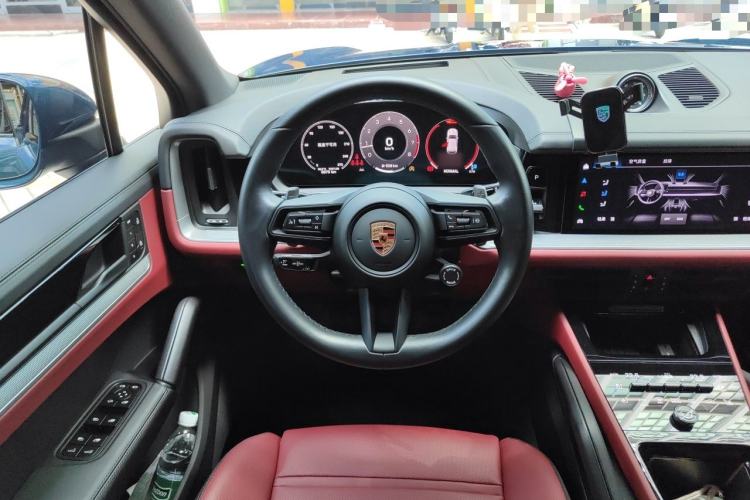 Used Porsche Cayenne 2024 Cayenne 3.0T Steering Wheel