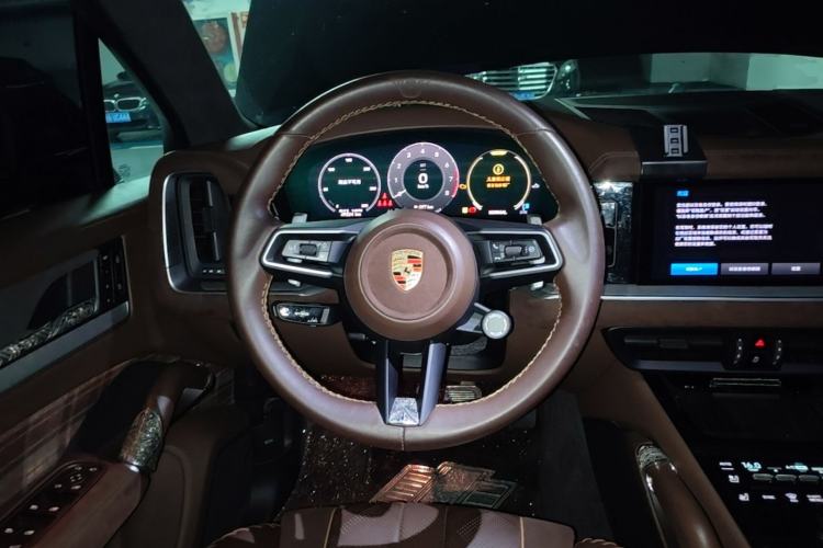 Used Porsche Cayenne 2024 Cayenne 3.0T Steering Wheel