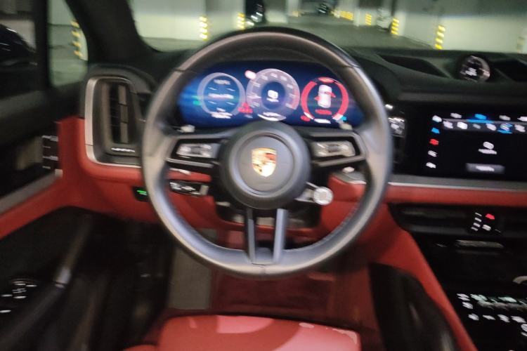 Used Porsche Cayenne 2024 Cayenne 3.0T Steering Wheel