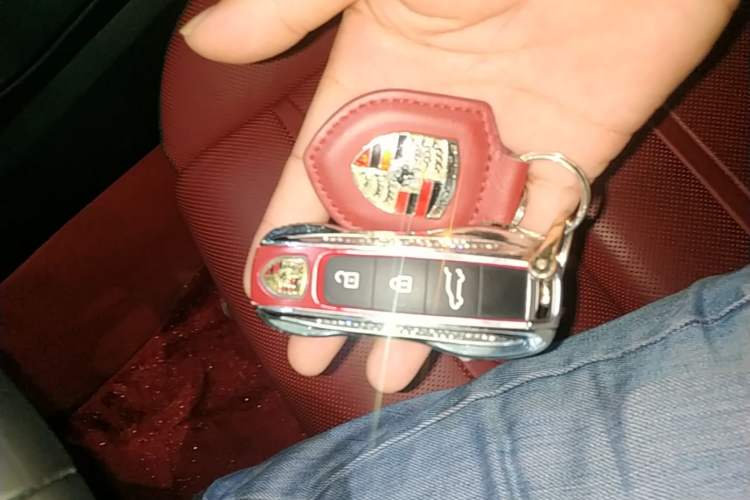 Used Porsche Cayenne 2024 Cayenne 3.0T Vehicle Key