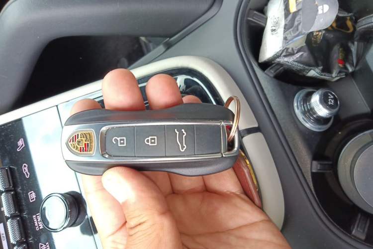 Used Porsche Cayenne 2024 Cayenne 3.0T Vehicle Key