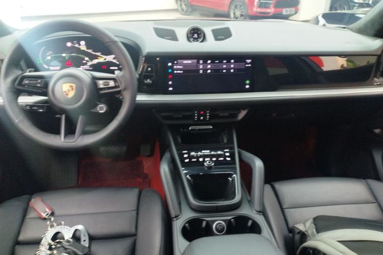 Used Porsche Cayenne 2024 Cayenne 3.0T Center Console