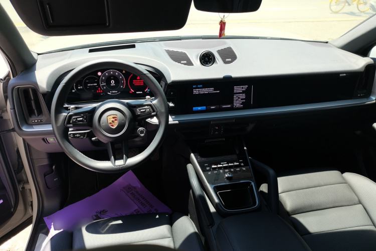 Used Porsche Cayenne 2024 Cayenne 3.0T Center Console