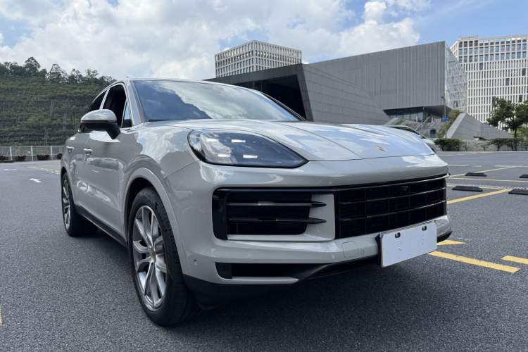 Used Porsche Cayenne 2024 Cayenne 3.0T Exterior 2