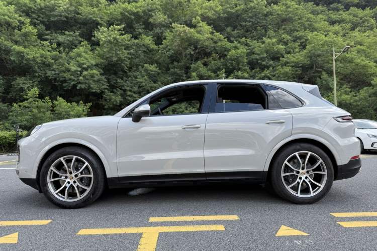 Used Porsche Cayenne 2024 Cayenne 3.0T Exterior 6