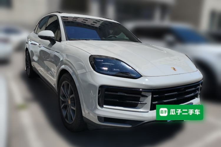 Used Porsche Cayenne 2024 Cayenne 3.0T Front Right 45 Deg