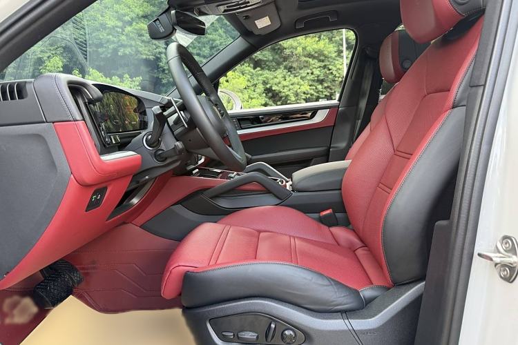 Used Porsche Cayenne 2024 Cayenne 3.0T Interior 2
