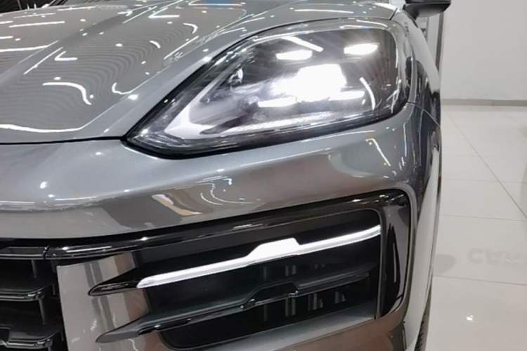 Used Porsche Cayenne 2024 Cayenne 3.0T Left Front Headlight
