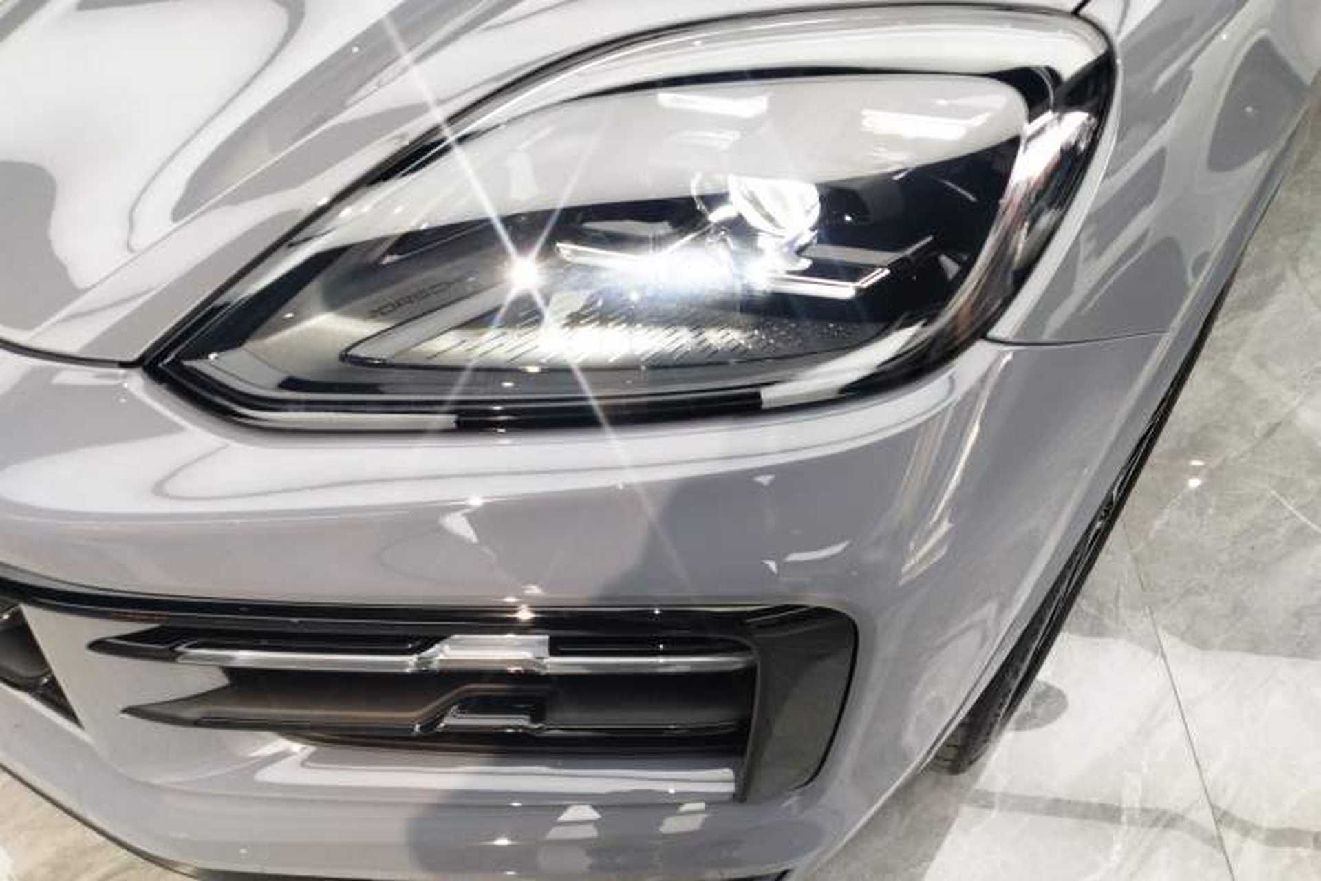 Used Porsche Cayenne 2024 Cayenne 3.0T Left Front Headlight