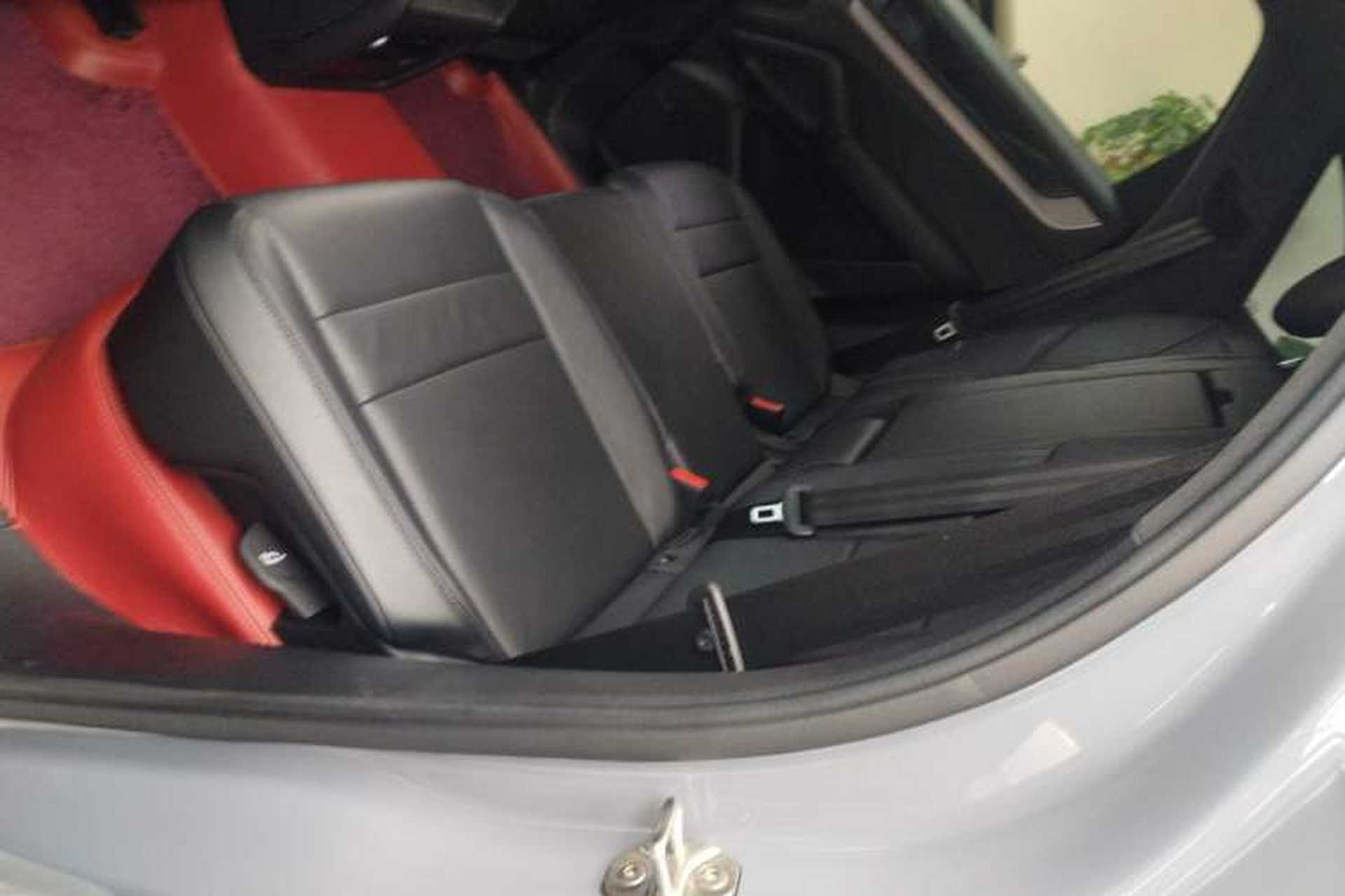 Used Porsche Cayenne 2024 Cayenne 3.0T Left Rear Seat
