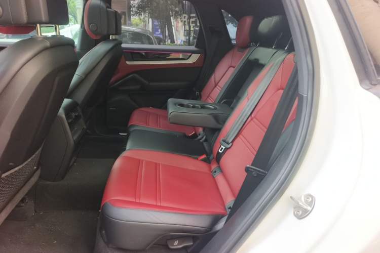 Used Porsche Cayenne 2024 Cayenne 3.0T Left Rear Seat