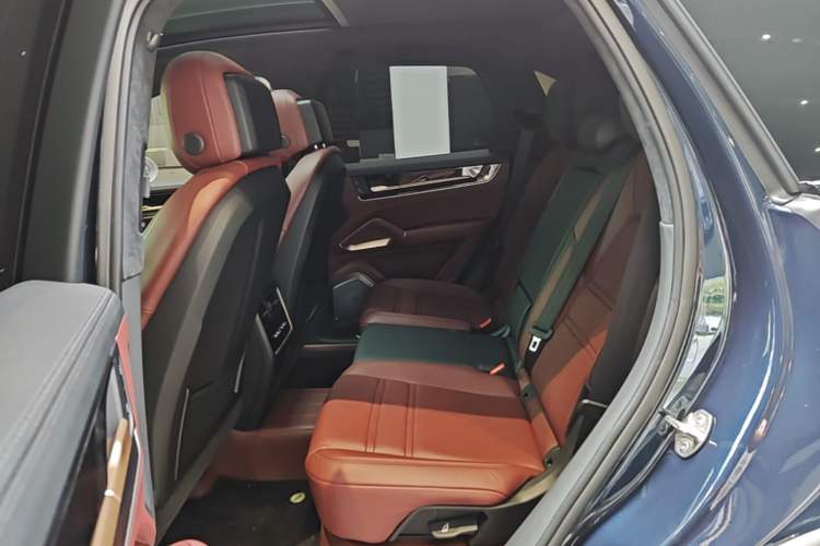 Used Porsche Cayenne 2024 Cayenne 3.0T Left Rear Seat