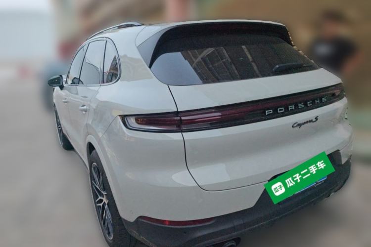 Used Porsche Cayenne 2024 Cayenne 3.0T Rear Left 45 Deg
