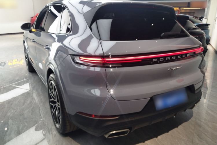Used Porsche Cayenne 2024 Cayenne 3.0T Rear Left 45 Deg