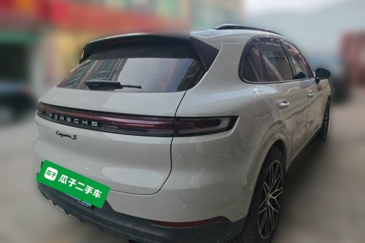 Used Porsche Cayenne 2024 Cayenne 3.0T Rear Right 45 Deg