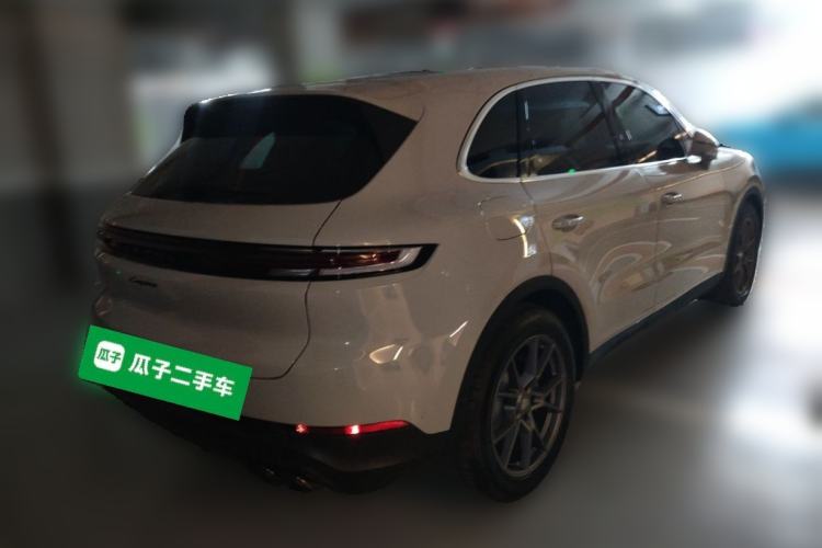 Used Porsche Cayenne 2024 Cayenne 3.0T Rear Right 45 Deg