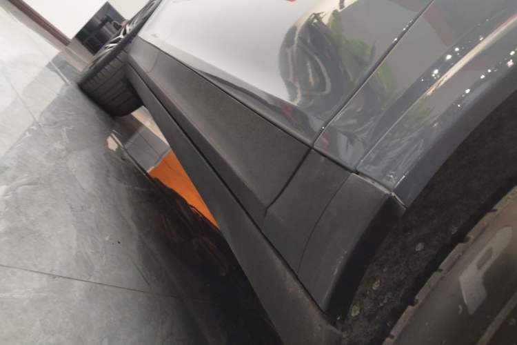 Used Porsche Cayenne 2024 Cayenne 3.0T Right Side Sill