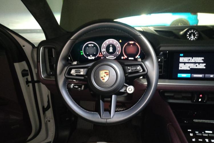 Used Porsche Cayenne 2024 Cayenne 3.0T Steering Wheel
