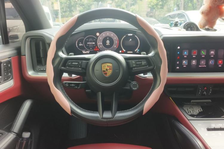 Used Porsche Cayenne 2024 Cayenne 3.0T Steering Wheel