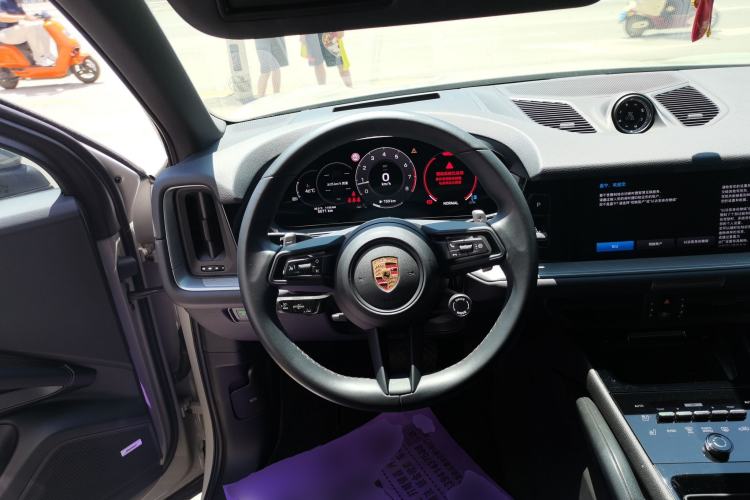 Used Porsche Cayenne 2024 Cayenne 3.0T Steering Wheel