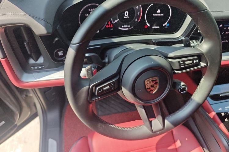 Used Porsche Cayenne 2024 Cayenne 3.0T Steering Wheel