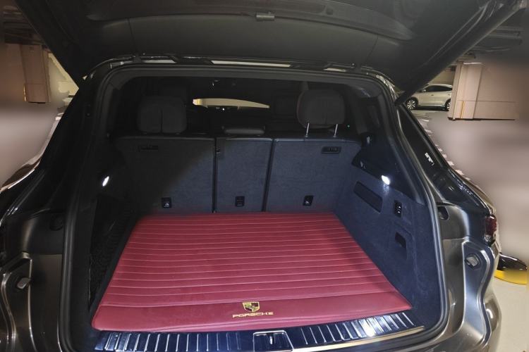 Used Porsche Cayenne 2024 Cayenne 3.0T Trunk
