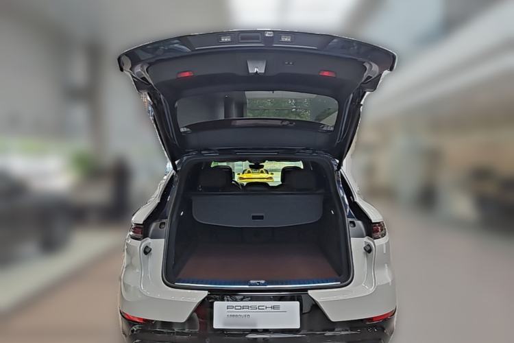 Used Porsche Cayenne 2024 Cayenne 3.0T Trunk
