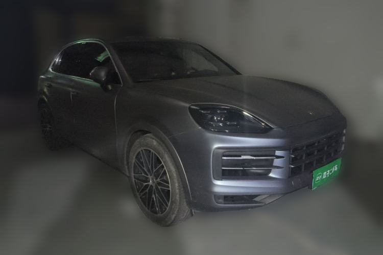Used Porsche Cayenne 2024 Cayenne 3.0T Front Right 45 Deg