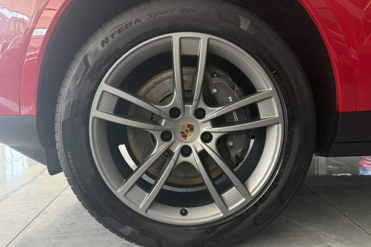 Used Porsche Cayenne 2024 Cayenne 3.0T Exterior 6