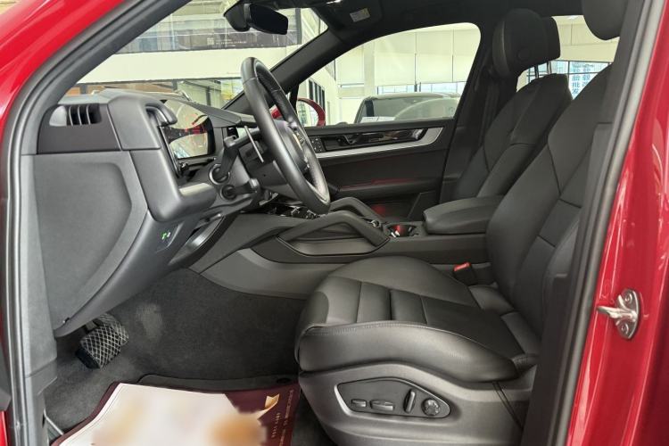 Used Porsche Cayenne 2024 Cayenne 3.0T Interior 4