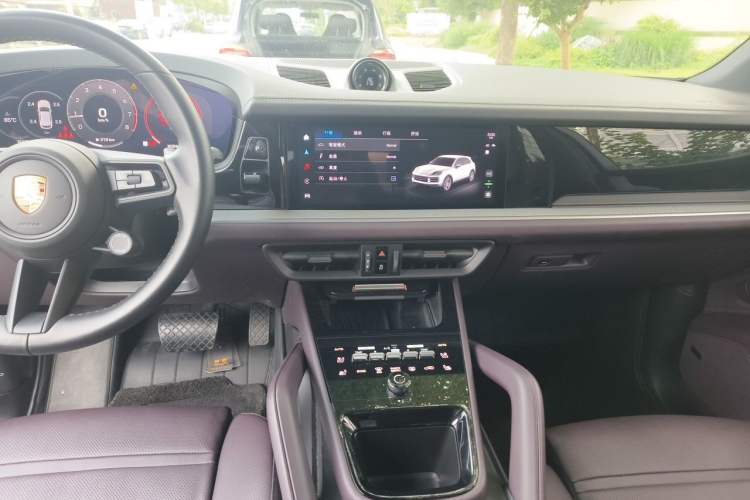 Used Porsche Cayenne 2024 Cayenne 3.0T Audio And AC Panel