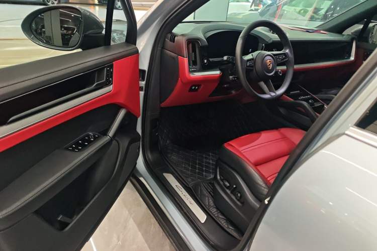 Used Porsche Cayenne 2024 Cayenne 3.0T Driver Seat