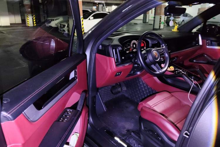 Used Porsche Cayenne 2024 Cayenne 3.0T Driver Seat