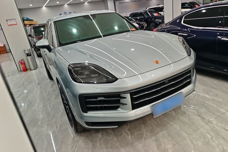 Used Porsche Cayenne 2024 Cayenne 3.0T Front Right 45 Deg