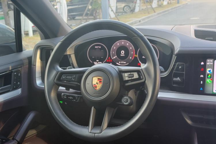 Used Porsche Cayenne 2024 Cayenne Coupé 3.0T Interior 2