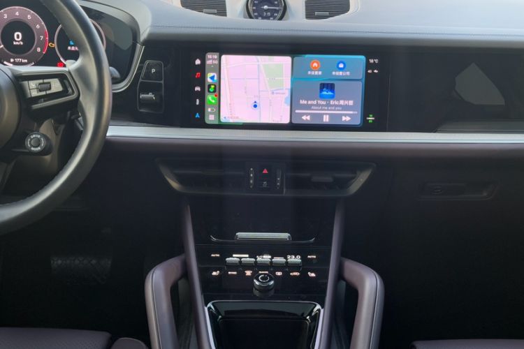 Used Porsche Cayenne 2024 Cayenne Coupé 3.0T Interior 3