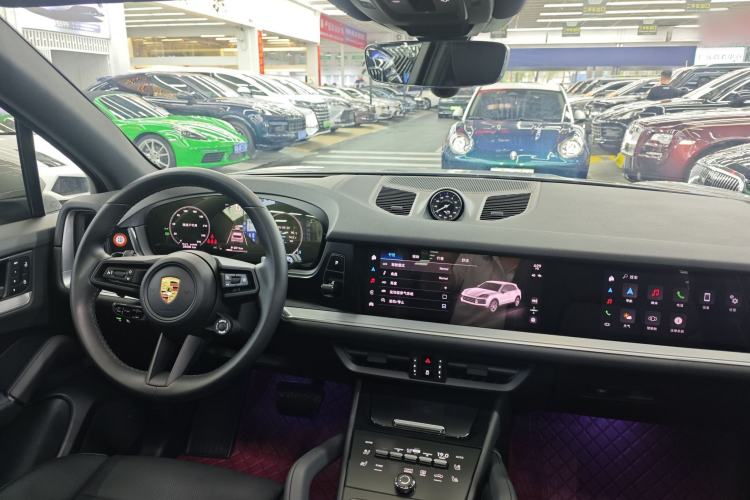 Used Porsche Cayenne 2024 Cayenne 3.0T Interior 8