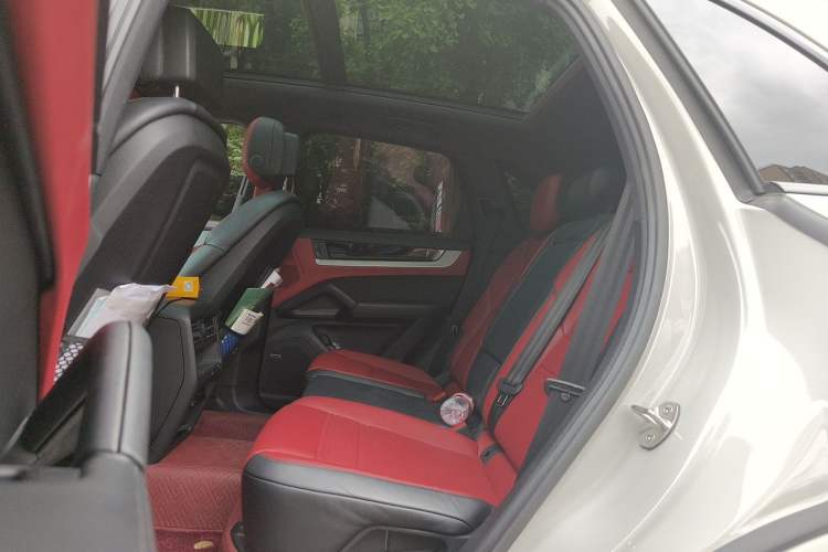 Used Porsche Cayenne 2024 Cayenne 3.0T Left Rear Seat