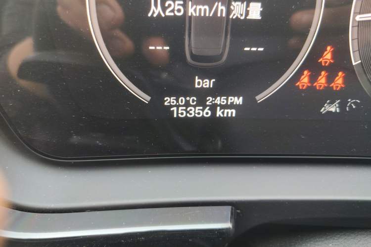 Used Porsche Cayenne 2024 Cayenne 3.0T Odometer Close Up